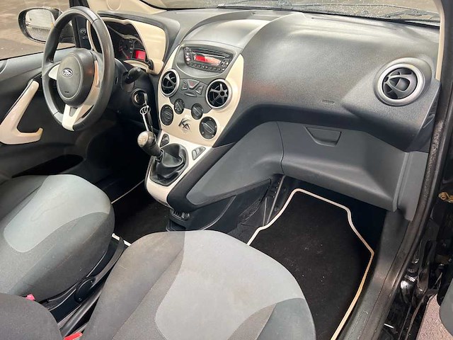 Ford ka 1.2 titanium, 14-jfv-5 - afbeelding 10 van  13