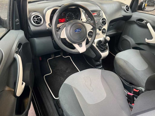 Ford ka 1.2 titanium, 14-jfv-5 - afbeelding 11 van  13