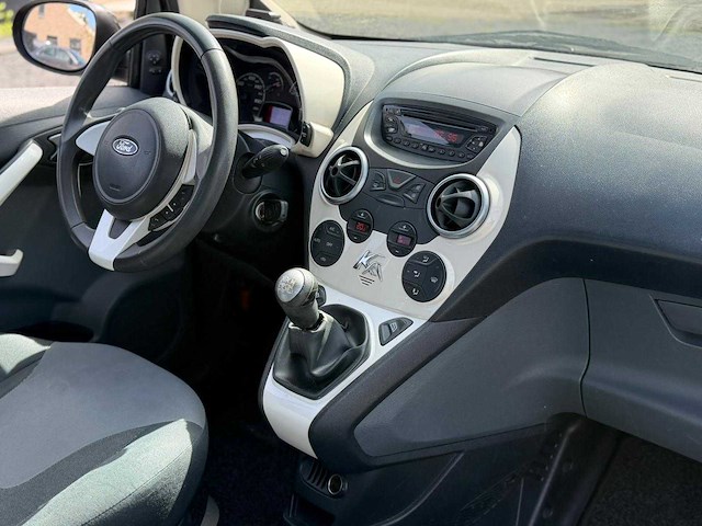 Ford ka 1.2 titanium 21-jdb-6 - afbeelding 4 van  35