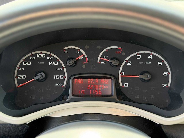 Ford ka 1.2 titanium 21-jdb-6 - afbeelding 10 van  35