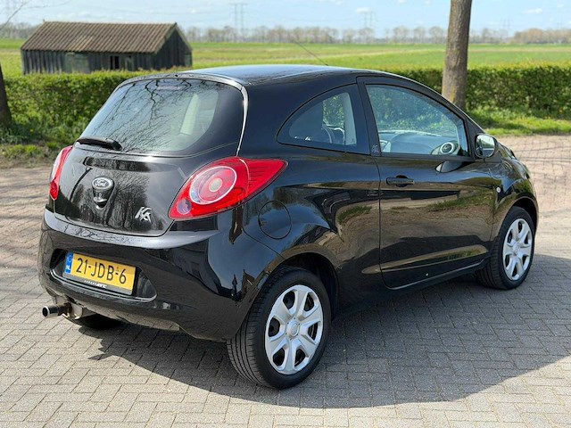 Ford ka 1.2 titanium 21-jdb-6 - afbeelding 31 van  35