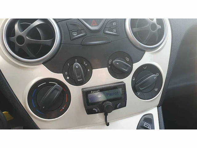 Ford ka 1.2 titanium x , 72-lnr-6 - afbeelding 7 van  8