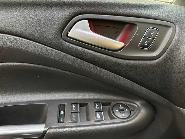 Ford kuga 1.5 ecoboost titanium; r-875-th - afbeelding 3 van  7