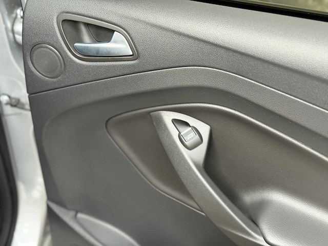 Ford kuga 1.5 tdci st-line 120pk 2018, sj-597-n - afbeelding 42 van  58