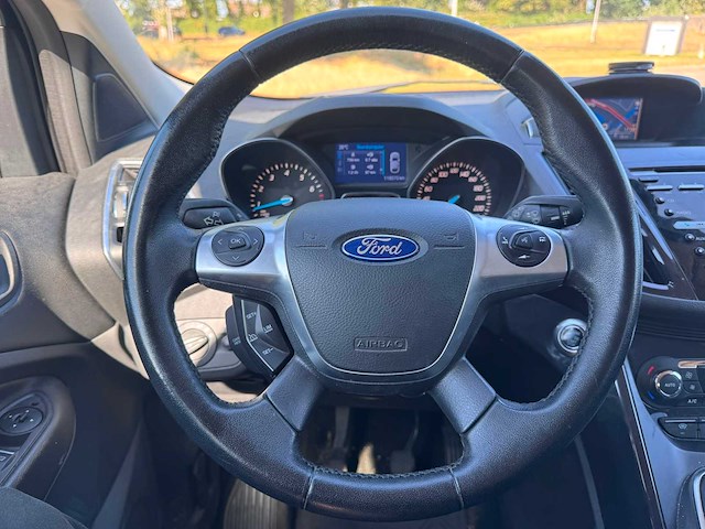 Ford kuga 1.5 titanium plus, r-324-tv - afbeelding 16 van  17