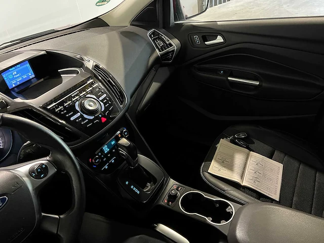 Ford kuga 1.5 titanium st. 4wd , jr-520-k - afbeelding 9 van  20