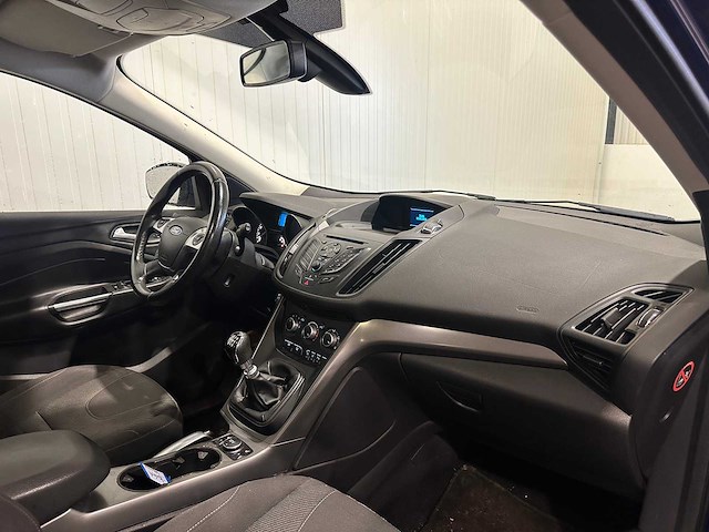 Ford kuga 1.6 titanium l-517-xj - afbeelding 3 van  23