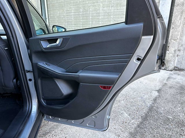 Ford kuga 2.5 phev titanium 225pk 2023 (origineel-nl), s-543-kd - afbeelding 38 van  45