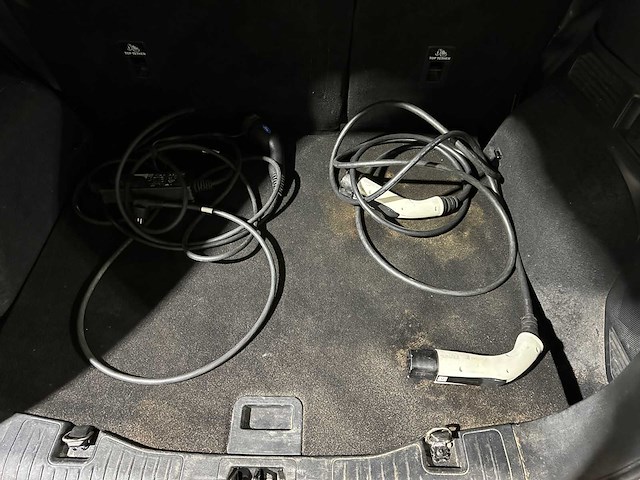 Ford kuga 2.5 phev titanium x 152pk 2021, l-036-hp - afbeelding 36 van  44