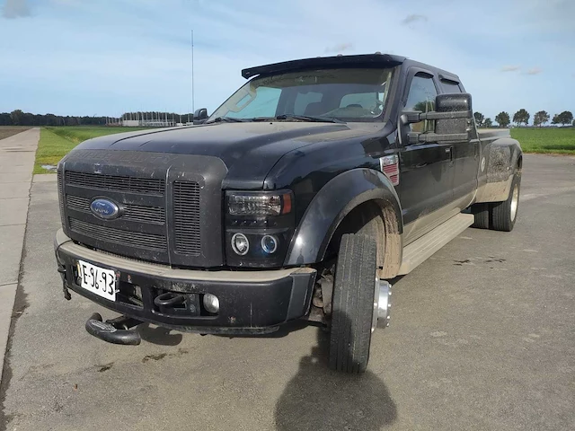 Ford lariat superduty king ranch bedrijfswagen - afbeelding 1 van  5