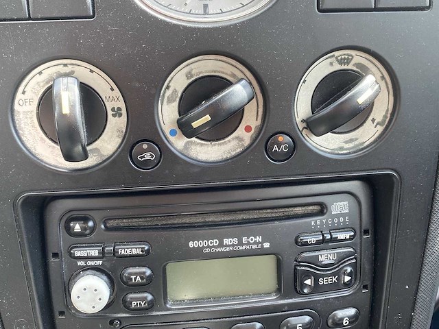 Ford mondeo 1.8-16v cool edition | 82-lj-bj i - afbeelding 4 van  25