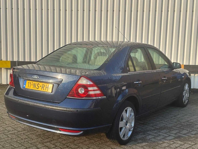 Ford mondeo 2.0-16v ghia exec., 11-ns-rh - afbeelding 9 van  15