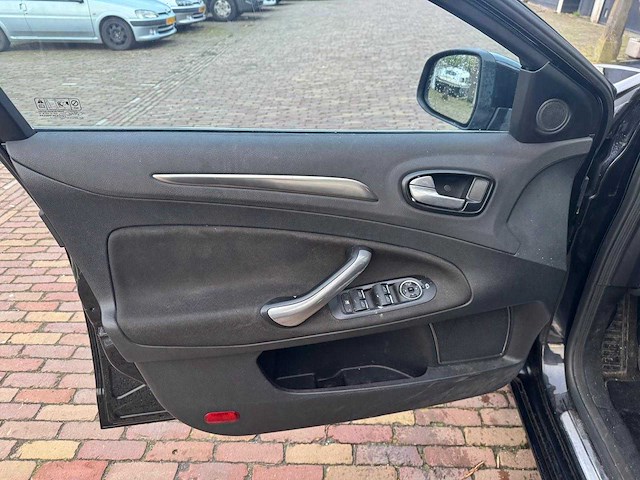 Ford mondeo 2.3-16v titanium automaat 37-zg-sr - afbeelding 6 van  15