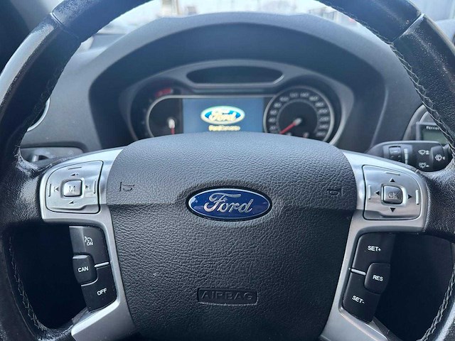 Ford mondeo 2.3-16v titanium automaat 37-zg-sr - afbeelding 1 van  9