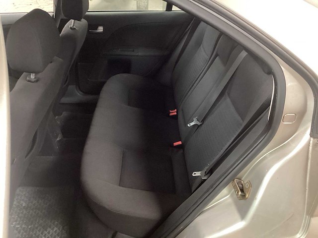 Ford mondeo sedan personenauto - afbeelding 11 van  14