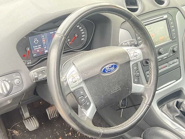 Ford mondeo wagon 1.6 turbo titanium | 66-pvj-7 - afbeelding 31 van  33