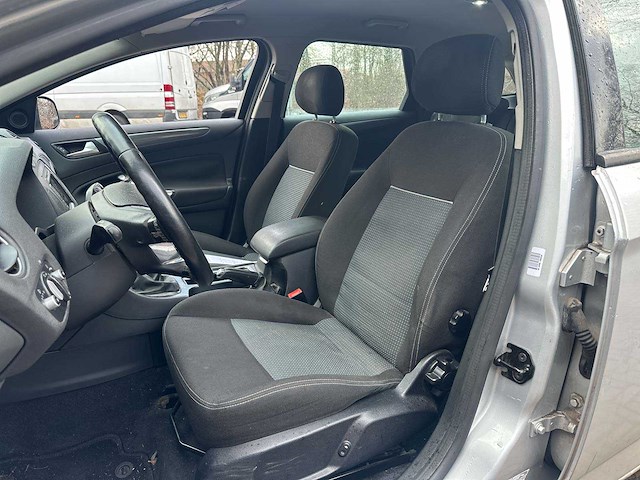 Ford mondeo wagon 2.0 tdci trend 116pk 2011, 85-pbb-8 - afbeelding 14 van  21