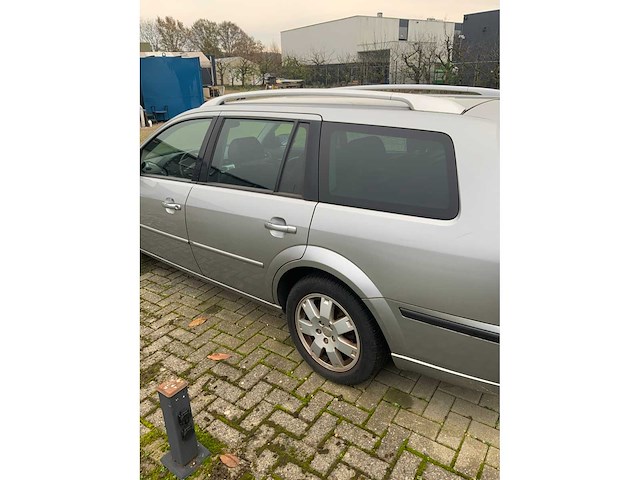 Ford mondeo wagon personenauto - afbeelding 11 van  15
