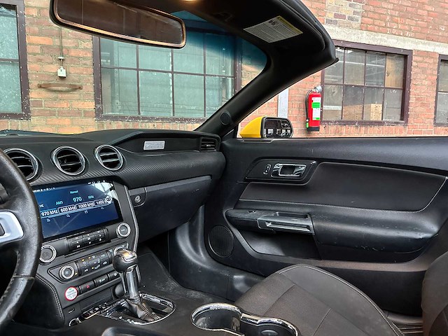 Ford mustang 3.7 v6 300pk 2014 cabriolet - afbeelding 11 van  37