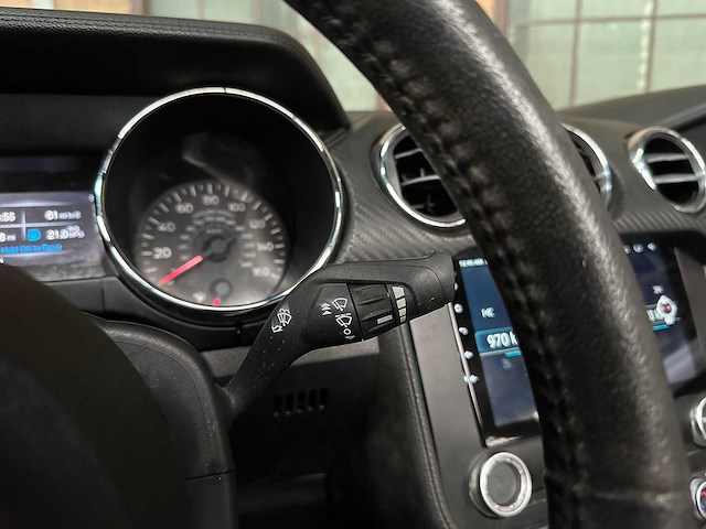 Ford mustang 3.7 v6 300pk 2014 cabriolet - afbeelding 17 van  37