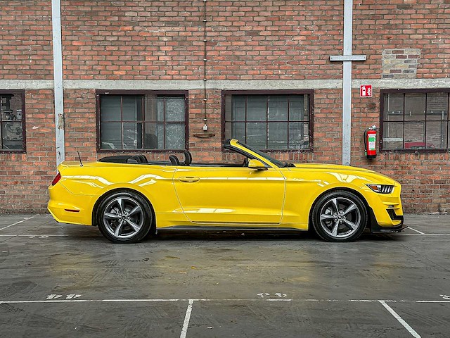 Ford mustang 3.7 v6 300pk 2014 cabriolet - afbeelding 35 van  37