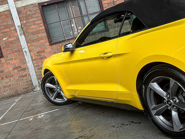 Ford mustang 3.7 v6 300pk 2014 cabriolet - afbeelding 7 van  37