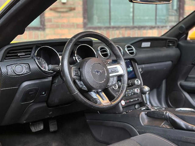 Ford mustang 3.7 v6 300pk 2014 cabriolet - afbeelding 9 van  37