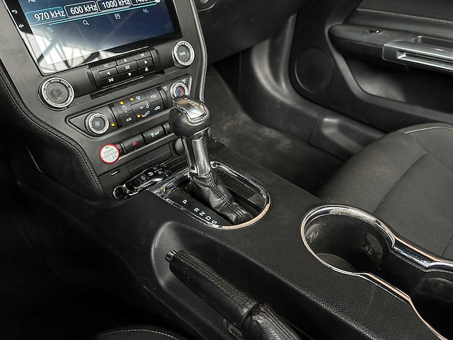 Ford mustang 3.7 v6 300pk 2014 cabriolet - afbeelding 19 van  37