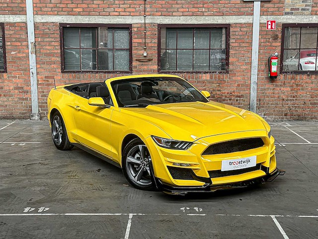 Ford mustang 3.7 v6 300pk 2014 cabriolet - afbeelding 34 van  37