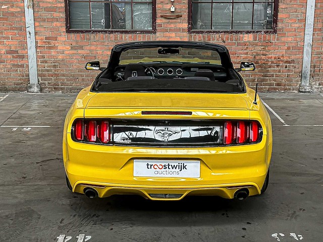 Ford mustang 3.7 v6 300pk 2014 cabriolet - afbeelding 3 van  37