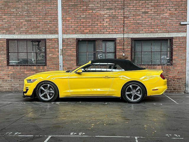 Ford mustang 3.7 v6 300pk 2014 cabriolet - afbeelding 8 van  37