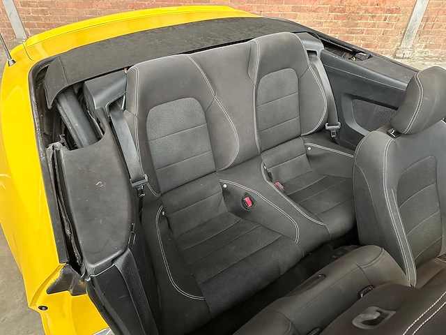 Ford mustang 3.7 v6 300pk 2014 cabriolet - afbeelding 31 van  37