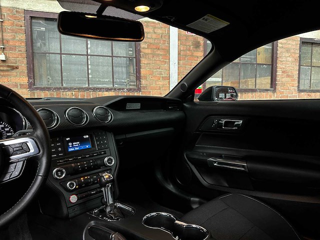 Ford mustang 3.7 v6 300pk 2017 coupe - afbeelding 11 van  30