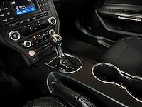 Ford mustang 3.7 v6 300pk 2017 coupe - afbeelding 18 van  30