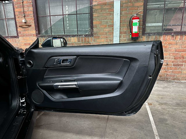 Ford mustang 3.7 v6 300pk 2017 coupe - afbeelding 23 van  30