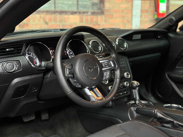 Ford mustang 3.7 v6 300pk 2017 coupe - afbeelding 11 van  40