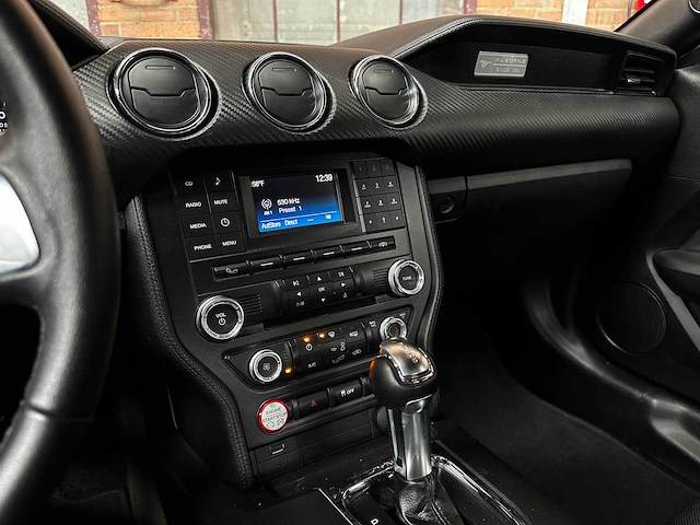 Ford mustang 3.7 v6 300pk 2017 coupe - afbeelding 22 van  40
