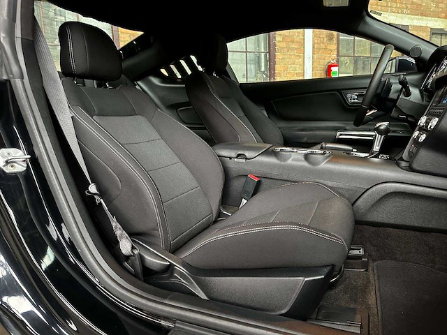 Ford mustang 3.7 v6 300pk 2017 coupe - afbeelding 30 van  40