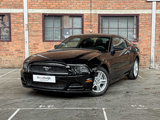 Ford mustang 3.7 v6 305pk 2012 coupe -handgeschakeld- - afbeelding 12 van  43