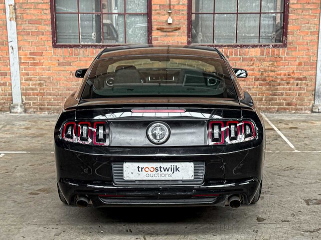Ford mustang 3.7 v6 305pk 2012 coupe -handgeschakeld- - afbeelding 13 van  39
