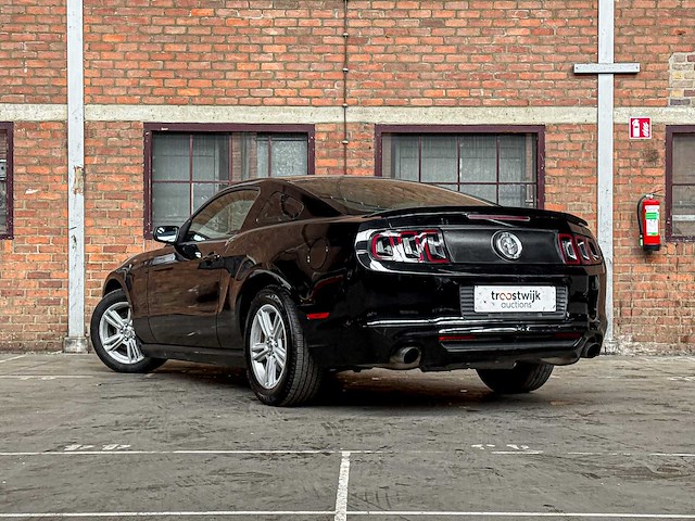 Ford mustang 3.7 v6 305pk 2012 coupe -handgeschakeld- - afbeelding 6 van  43