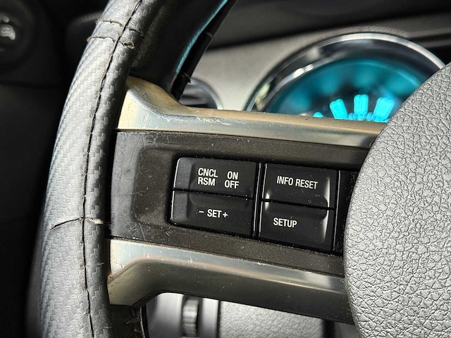 Ford mustang 3.7 v6 305pk 2012 coupe -handgeschakeld- - afbeelding 14 van  43