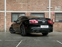 Ford mustang 3.7 v6 305pk 2013 coupe - afbeelding 4 van  35