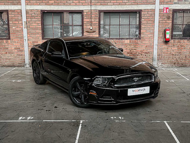 Ford mustang 3.7 v6 305pk 2013 coupe - afbeelding 9 van  29
