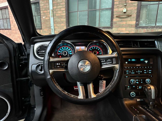 Ford mustang 3.7 v6 305pk 2013 coupe - afbeelding 8 van  34