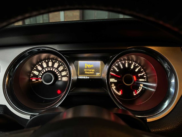 Ford mustang 3.7 v6 305pk 2013 coupe - afbeelding 16 van  35