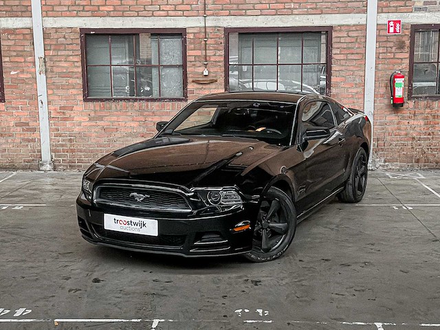 Ford mustang 3.7 v6 305pk 2013 coupe - afbeelding 12 van  35