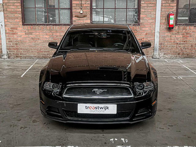 Ford mustang 3.7 v6 305pk 2013 coupe - afbeelding 23 van  35
