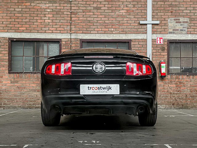 Ford mustang 3.7 v6 305pk 2013 coupe - afbeelding 35 van  35