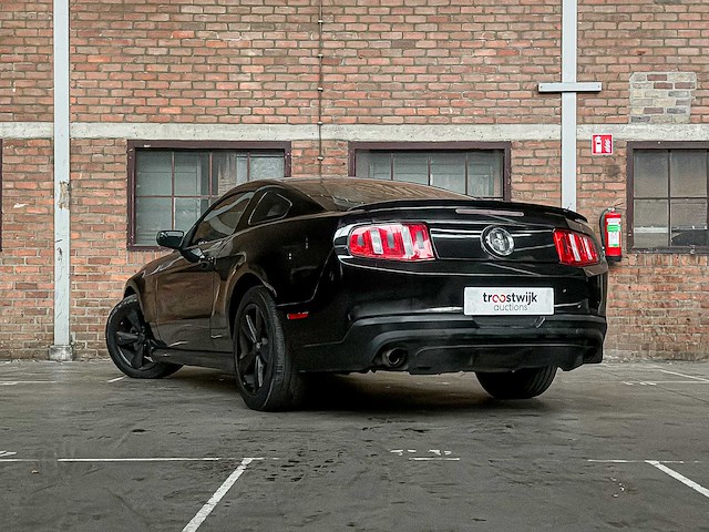 Ford mustang 3.7 v6 305pk 2013 coupe - afbeelding 4 van  35